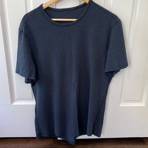 Mens lululemon t shirt. Size large. Dark bluish/grey